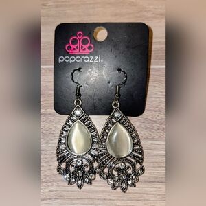 Paparazzi Silver and Cream Filigree Earrings